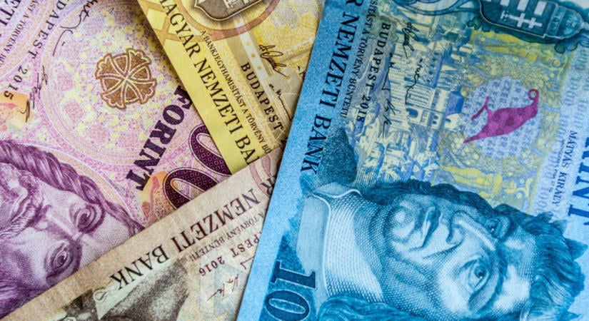 Pénz érkezhet ma a számládra a NAV-tól: sokakat meglepetésként érhet