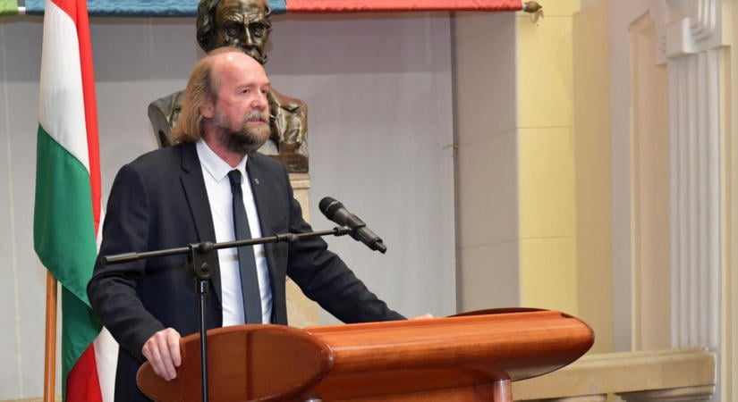 Lemondott a Fidesz-kormány által létrehozott Nemzeti Pedagógus Kar elnöke