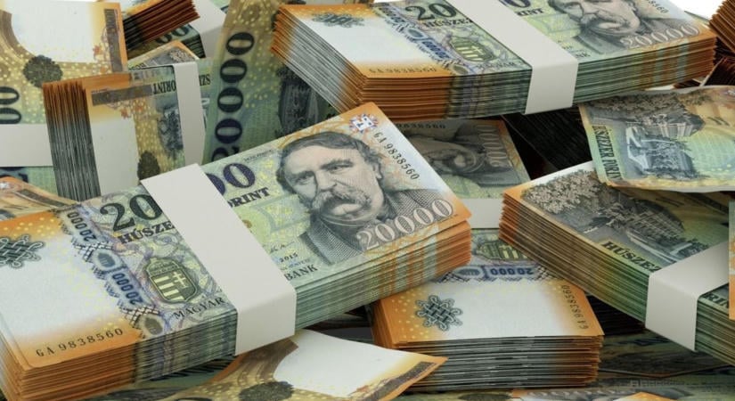 Jön a vagyonadó: a Tisza 800 milliárdot szedne be négy év alatt – az OECD komoly kockázatokra figyelmeztet, a tetemesebb vagyonok elindulhatnak külföldre