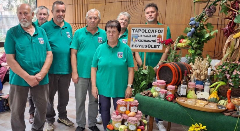 Kertjük legjavát vitték a fővárosba a tapolcafői kertbarátok – nagy sikert aratott a standjuk