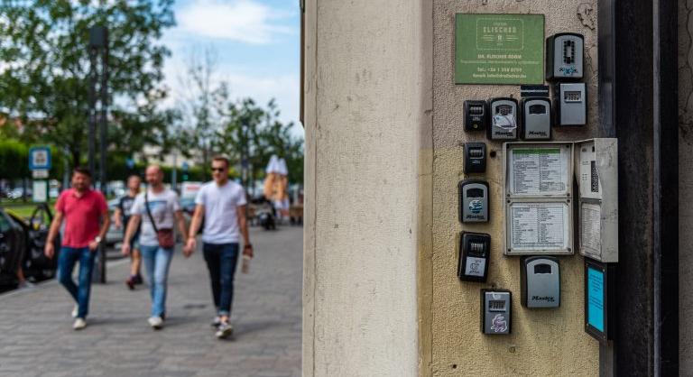 Józsefvárosban is döntés született az Airbnb-k korlátozásáról