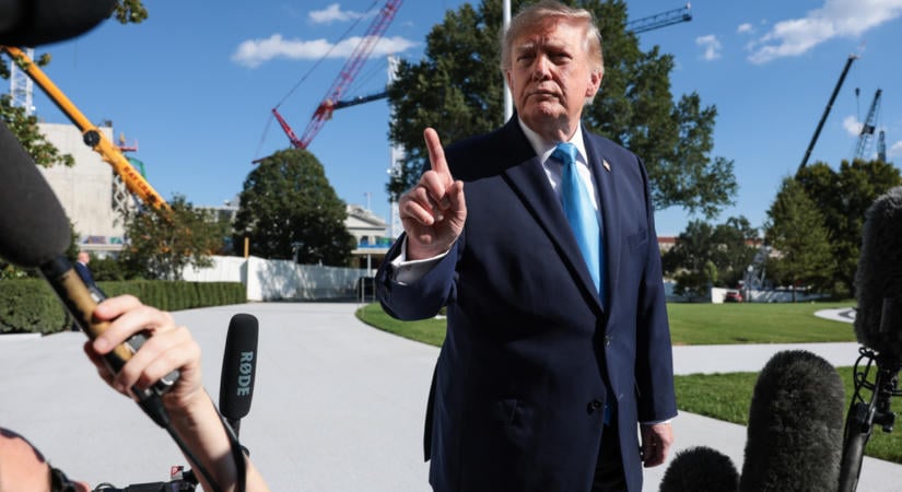 Megfenyegette Franciaországot Donald Trump, szerinte napokon múlott Németország létezése