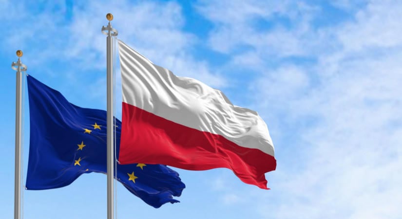 Mindenkit lenyomnak a lengyelek Európában: mi is felköthetjük a gatyánkat