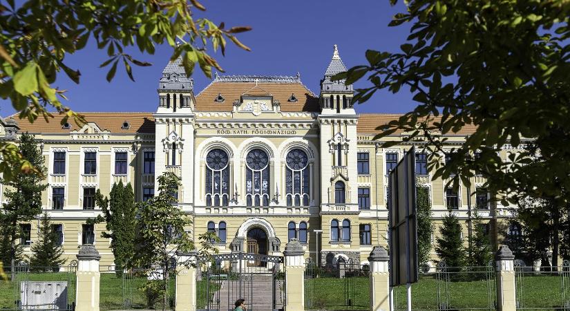 Egy századpont döntött közöttük – Egy osztályból került ki Hargita megye két legjobb érettségizője