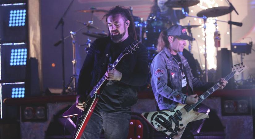 Csapdába szaladt-e a Bazu? Többszázezres nézettségű videóban üzentek a Tankcsapda rocklegendái