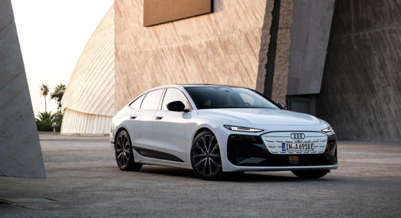 1338 kilométert tett meg két töltés között ez az Audi!