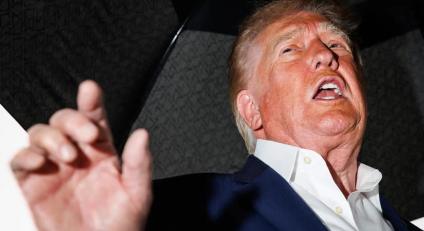 Trump arra kérte Zelenszkijt, hagyjon fel az orosz finomítók elleni csapásokkal