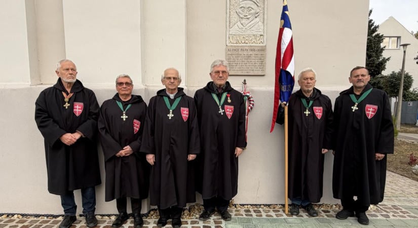 A magyarok megmentőjeként emlékeztek Szolnokon a török kiűzését segítő pápára