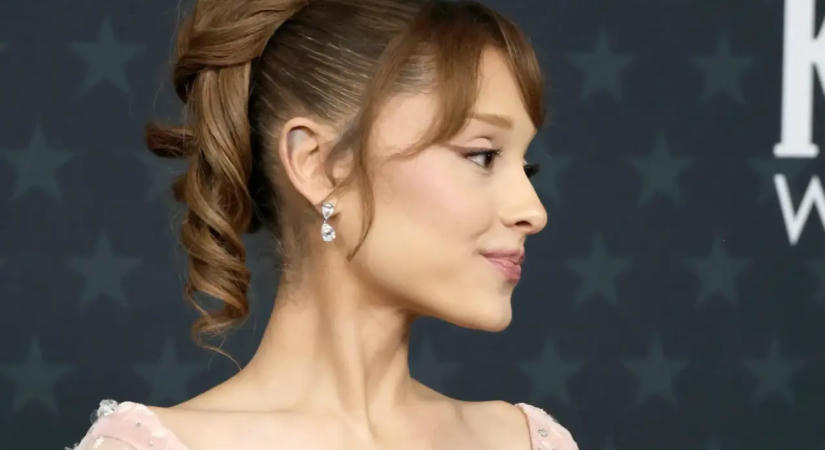 Visszavonul a nyilvánosságtól Ariana Grande a folyamatos kritikák miatt