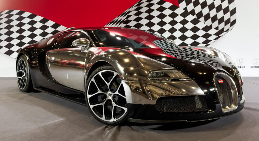 Kiszállt a Bugattiból a Porsche, jó sok pénzt kap érte