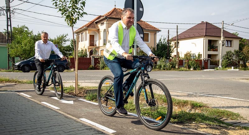 Bicikliút és gyermekközpont épült Szilágyperecsenben