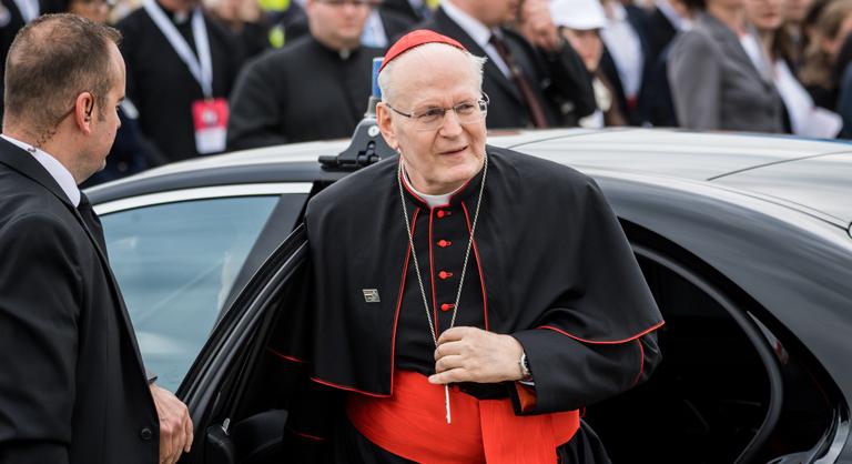 Erdő Péter: Tettekre kell váltanunk Ferenc pápa tanításait