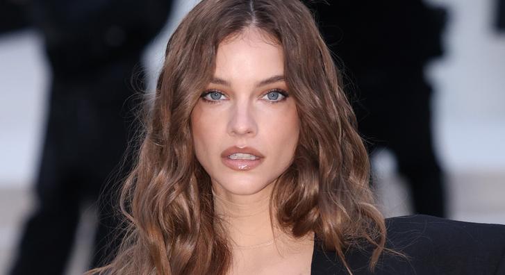 Palvin Barbara az eddigi legmerészebb szettjét viselte, mióta várandós, nem bízott sokat a képzeletre