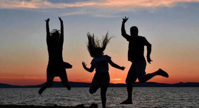 Irány a Balaton-part, hétfőn a legszebb arcát mutatja a 31 fokos nyár
