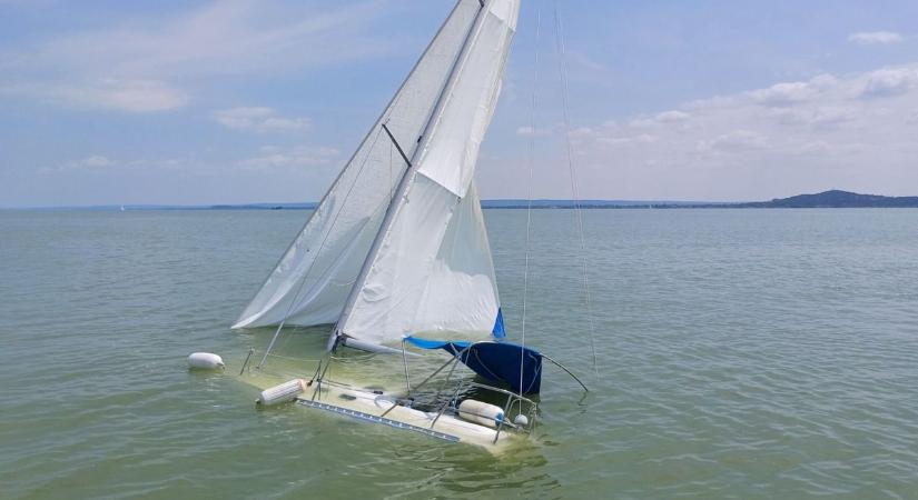 Életmentés a Balatonon: 27 embert sodortak el a hullámok a hétvégi viharban