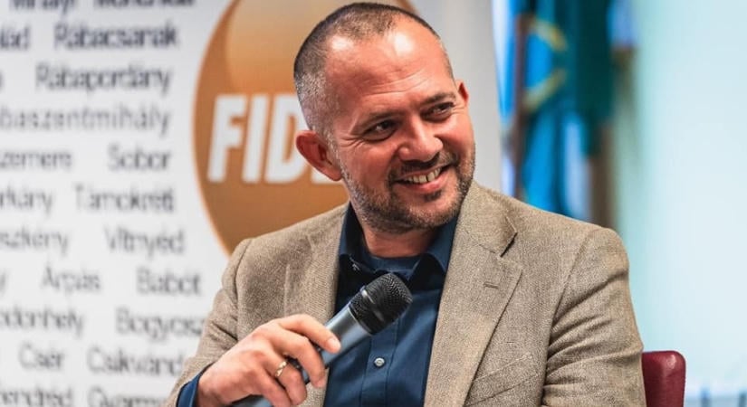 Ennyi maradt a Fideszből?: Gyopáros Alpár és Czunyiné Bertalan Judit is ráfordult a kommunistázásra – egybites kommunikáció a maradék híveknek