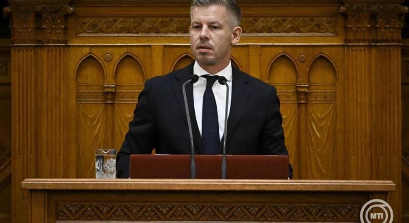 Magyar Péter az ügyészségnek: „Amikor maffiózókat védelmeztek, nem vagytok ilyen kis önérzetes latolok”