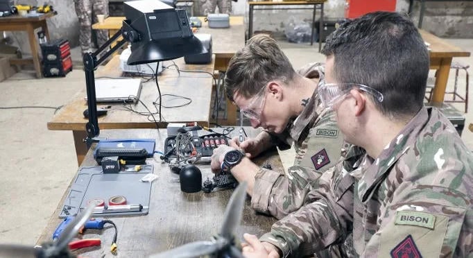 Ötmillió harctéri képkockán tanul a drónok új szeme