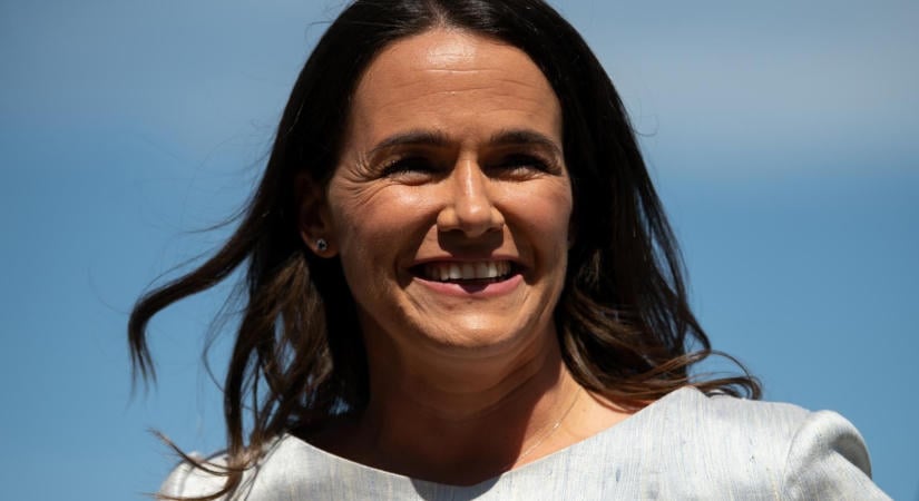 Szegeden tűnt fel Novák Katalin, a volt köztársasági elnök bemutatott egy okos edzőgépet