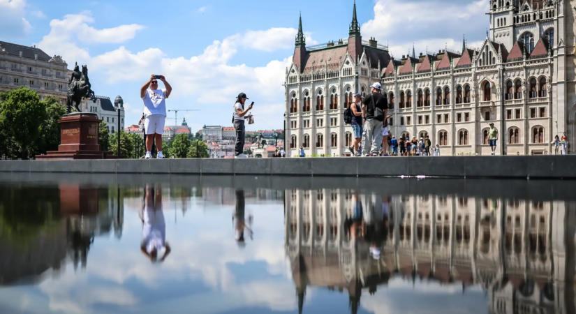 Egy tized fokon múlt a Kékestető melegrekordja szerdán