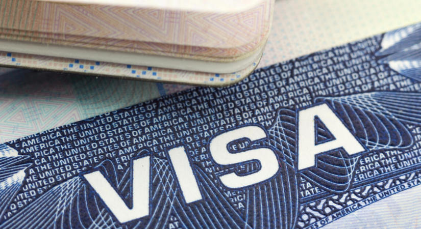 Ne próbáljon meg senki az amerikai nagykövetségen bevándorlási vízumot szerezni