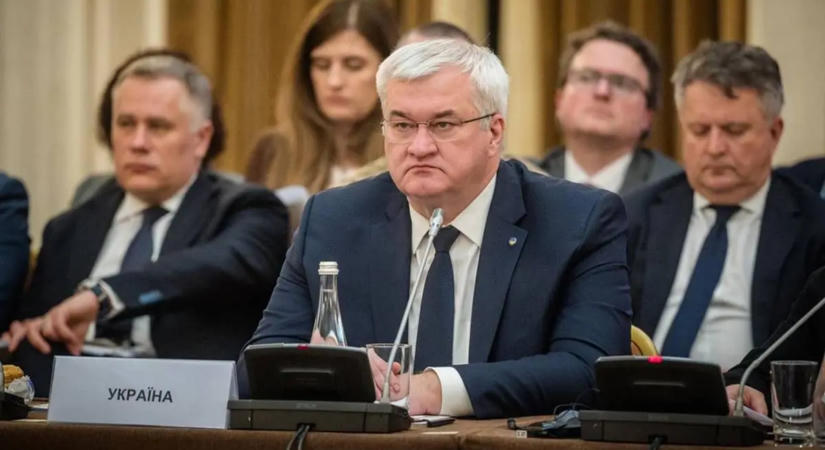 Szibiha: Ukrajna növekvő védelmi kiadásait a befagyasztott orosz vagyonból fedezné