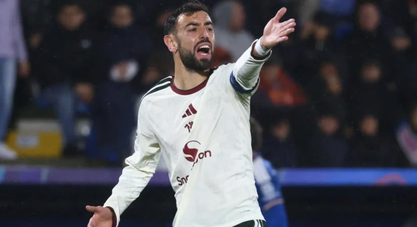 Súlyos válságban a Manchester United: a csapatkapitány és az edző egymásra mutogat