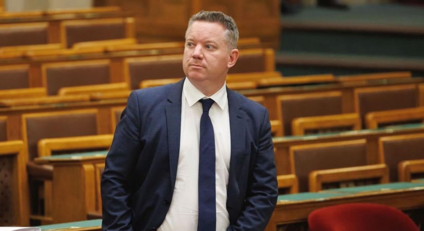 Pósfai Gábor magyarázkodik, miután nekiestek a rendőrök: szerinte ettől nagyobb béremelést most nem lehet adni – „Ez egy óriási erőfeszítés”