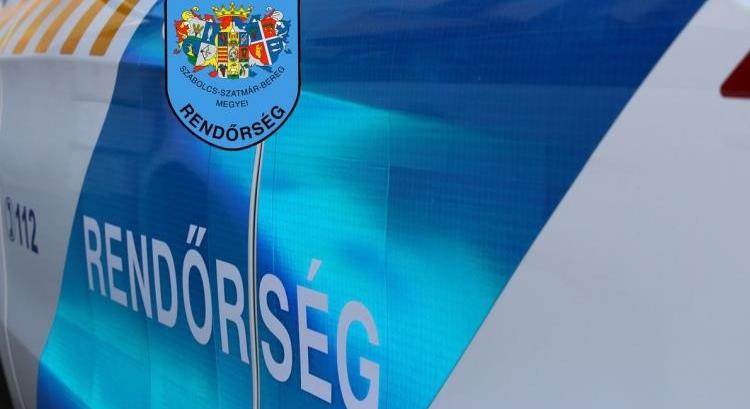 Ismeretlen kábítószert találtak egy férfi lakásán