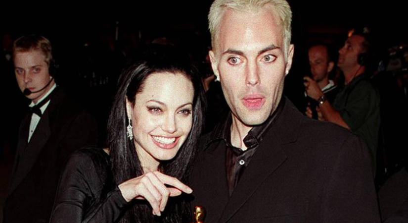 Másfél évvel a válása után coming outolt Angelina Jolie 53 éves bátyja: James volt feleségével közösen jelentette be