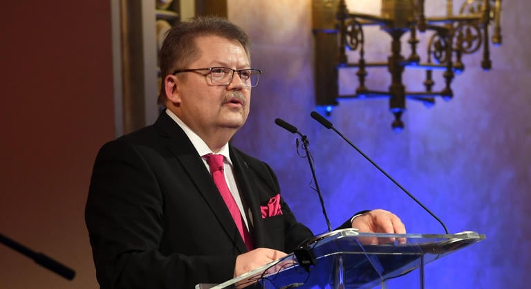 Átvilágítás után beadta felmondását a Nemzetstratégiai Kutatóintézet elnöke