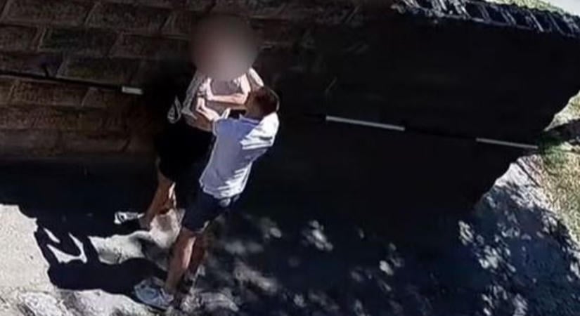 Kamerán a támadás: ezt a fiatal férfit keresi a tolnai rendőrség (VIDEÓ!)