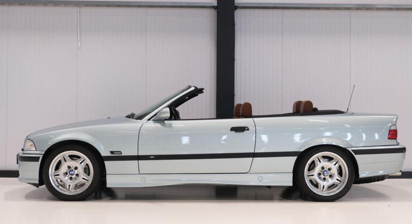 30 évvel tekeri vissza az idő kerekét ez a szinte vadiúj régi BMW M3 kabrió