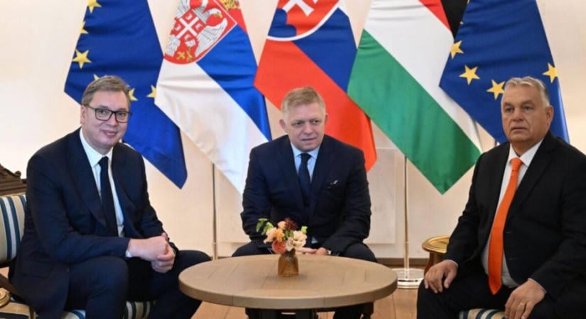 VMDK: Botrány Újvidéken! Vučić a magyarellenes nézeteiről ismert Ficóval kampányol, a VMSZ pedig hallgat