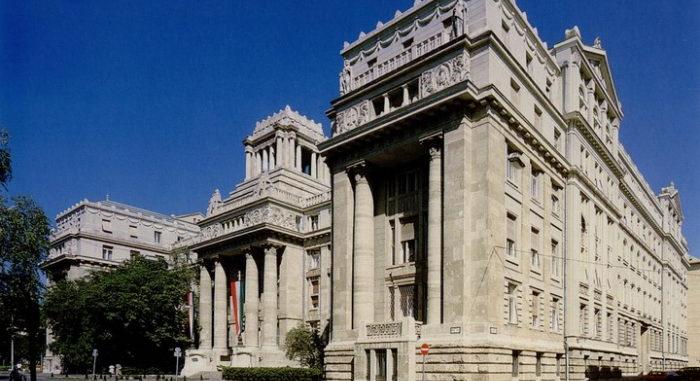 Precedensértékű döntést hozott a Kúria az ügyvédi perköltségigény tárgyában – A költségjegyzék módosítása, mint a perköltségmegvonás alapja?