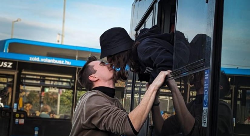 Pénzt érhet egy jól elkapott buszos pillanat – elő a fényképezőgépekkel