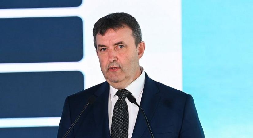 Palkovics: a 2030-ra kitűzött klímacél tartható