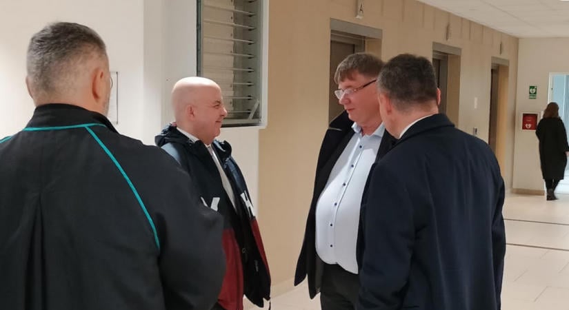 Sem Varga Mihály volt helyettes államtitkára, sem Palkovics László korábbi bizalmasa nem ismerte be a bűnösségét a korrupciós óriásperben