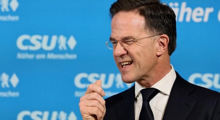 NATO-főtitkár: Oroszország nukleáris fenyegetései nem komolyak