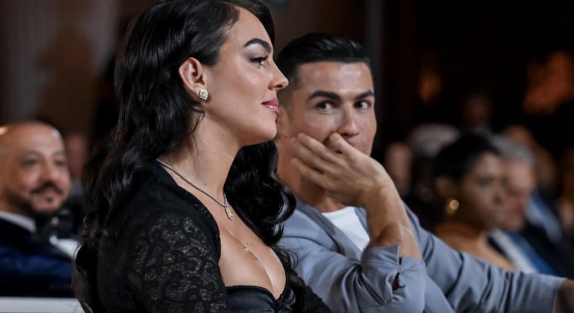 Ronaldo a saját nappalijában vette feleségül Georginát: Íme az elképesztő részletek