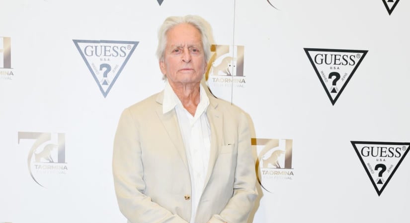 Lebukott - Michael Douglas ezzel a nővel csalta a feleségét az Elemi ösztön forgatásán: nem Sharon Stone volt az!