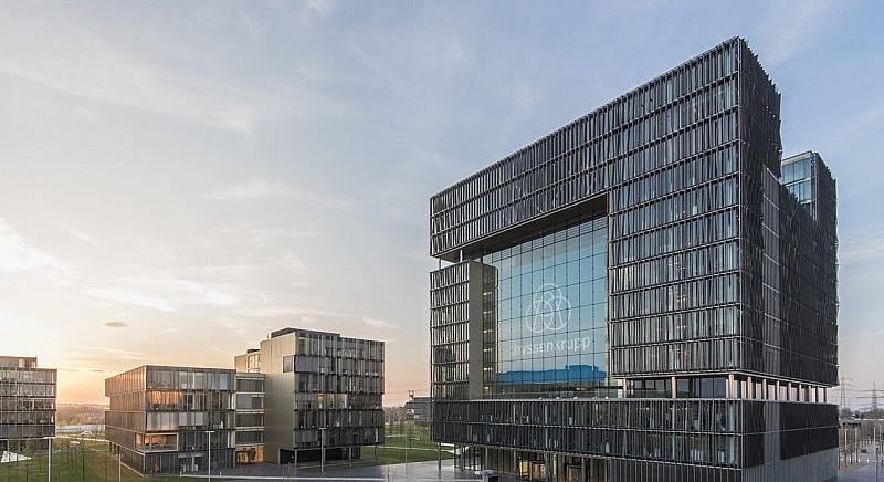 A leépítések közepette nyit új központot a Thyssenkrupp
