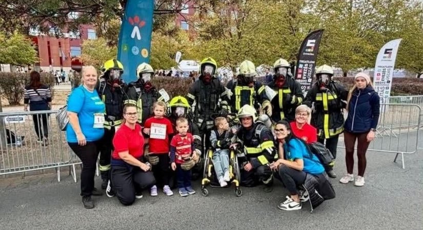 Fejér megyei hősök a maratonon: Menetfelszerelésben és szívvel futottak egy nemes célért (galéria)