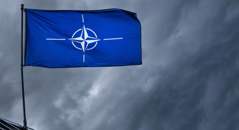 Magyarországról küldött figyelmeztetést a NATO magas rangú parancsnoka: nem vagyunk békében, de háborúban sem