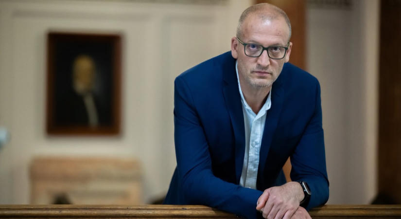 Ellentmondások Jékely Zsombor, Tarr Zoltán sógorának rekord idejű kinevezése körül az Iparművészeti Múzeumban
