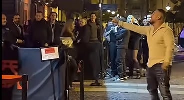 Kést akart Radics Attila, miután heves szóváltásba került a biztonsági őrökkel egy budapesti szórakozóhely előtt – videó