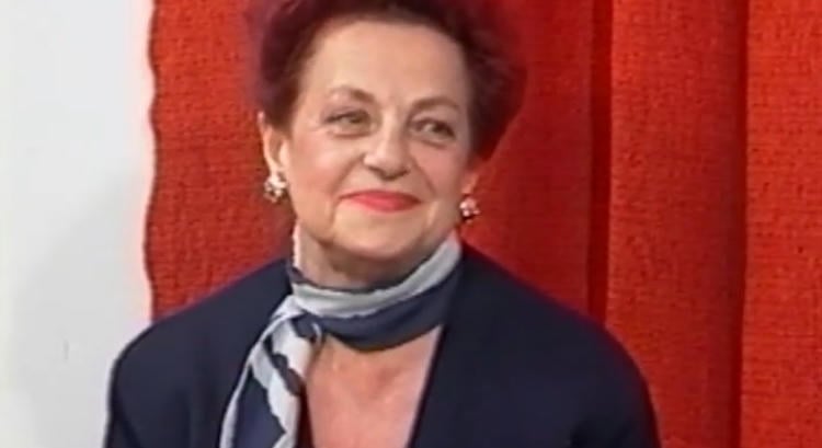Elhunyt Vámos Magda divattervező