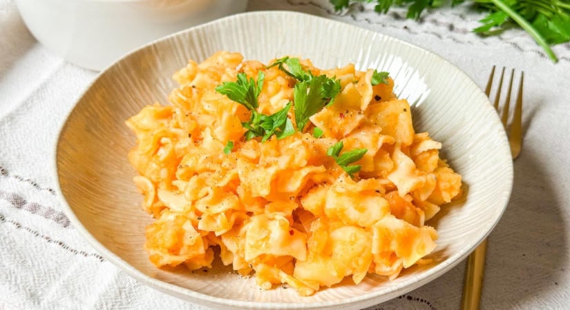 Egyszerű krumplis tészta recept: így lesz tökéletes a szaftos, paprikás alap
