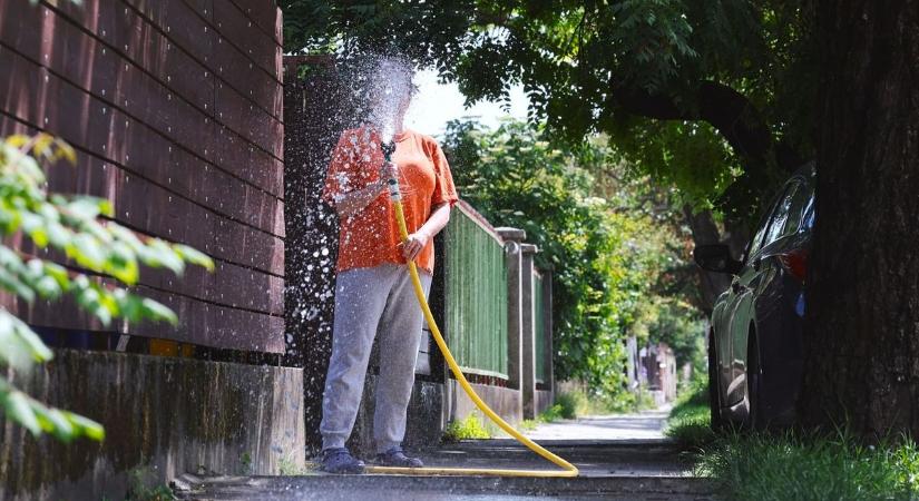 Tombol a hőhullám: fontos figyelmeztetést adtak ki a csapvízről, mindenkit érint
