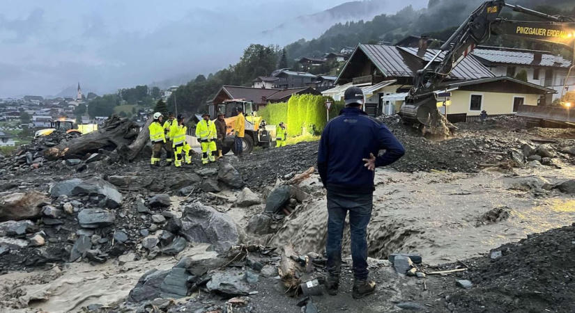Így tarolta le a heves vihar Ausztriát - fotók, videó